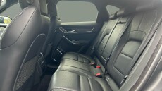 Jaguar F-Pace 2.0 D200 R-Dynamic SE 5dr Auto AWD Diesel Estate